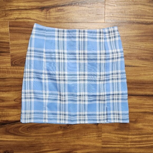 NWOT Shein Baby Blue Plaid Mini Skirt w/ Slits Size Small - Picture 1 of 6